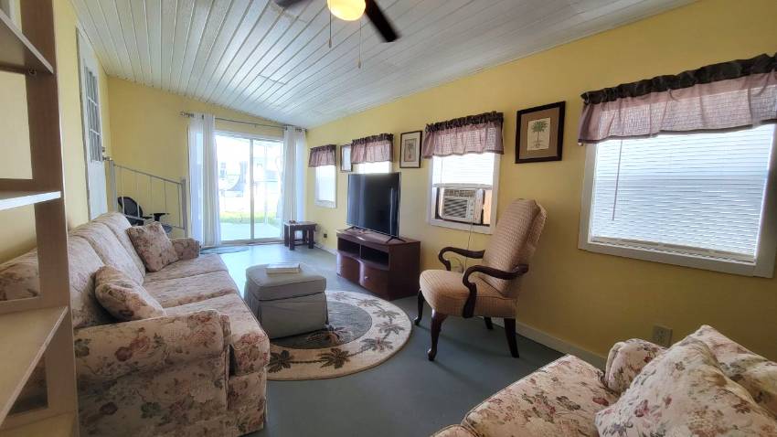 91 Orange Manor Dr. a Winter Haven, FL Mobile or Manufactured Home for Sale